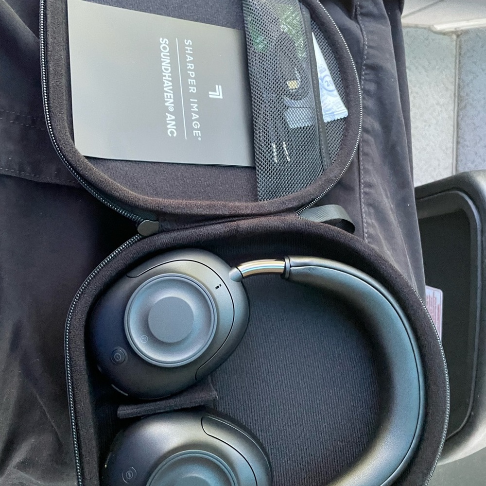 Sharper image Soundhaven wireless headphones